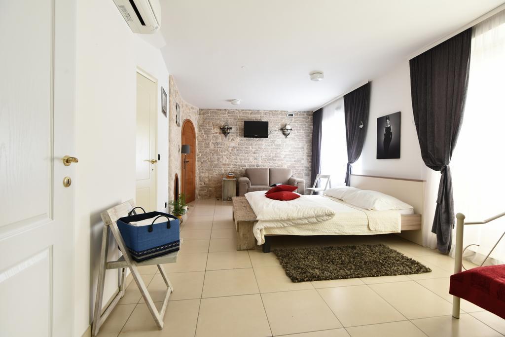 Apartments Kokolo Sibenik Bilik gambar