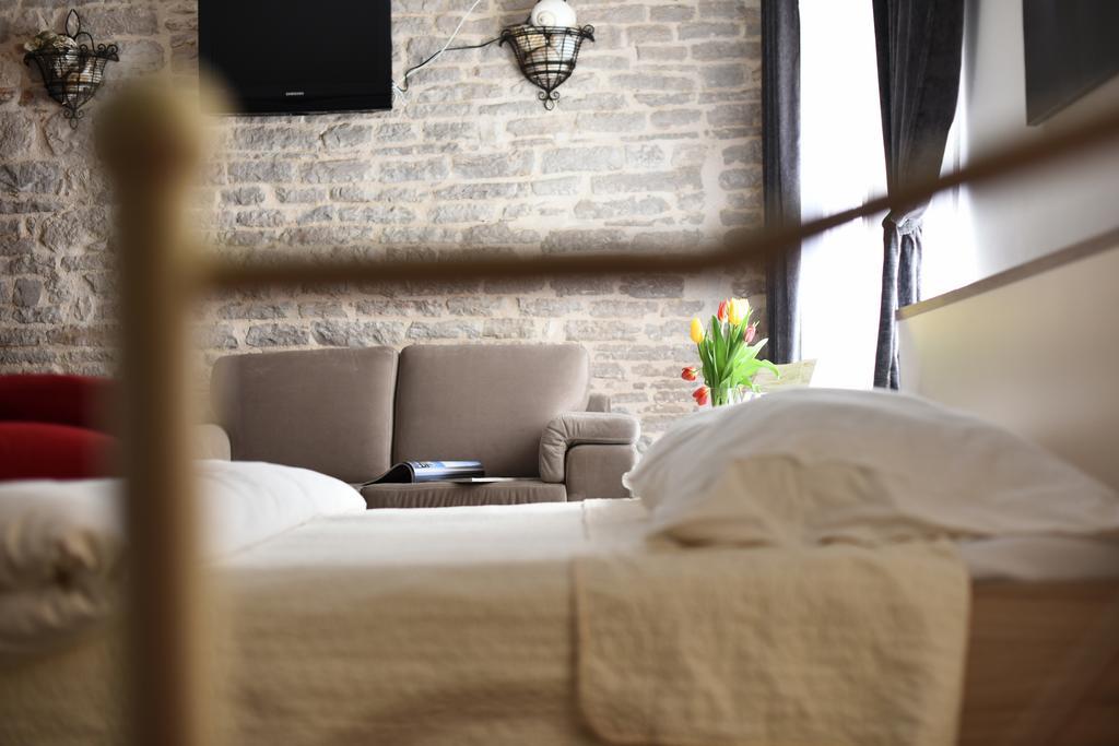 Apartments Kokolo Sibenik Bilik gambar